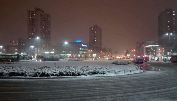 Sneg u Novom Sadu - 20. feb 20hSneg u Novom Sadu - 20. feb 20h