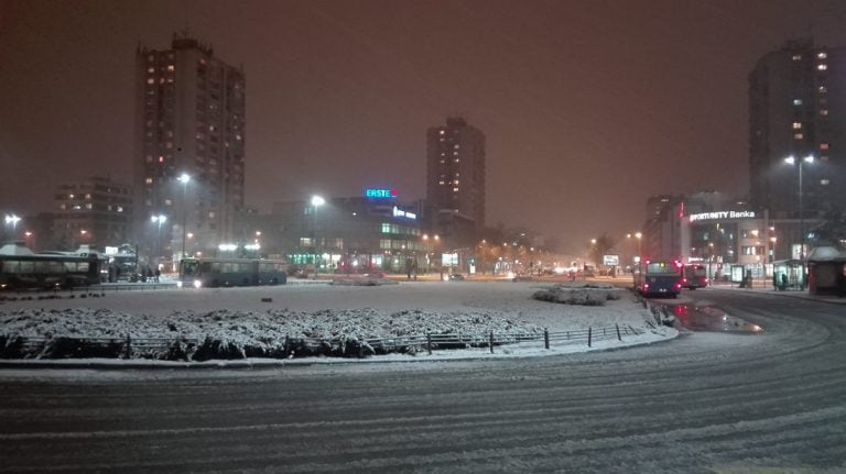Sneg u Novom Sadu - 20. feb 20hSneg u Novom Sadu - 20. feb 20h