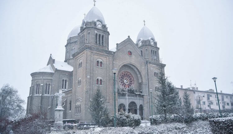 Crkva u Čantaviru i snežna idila na severu Vojvodine