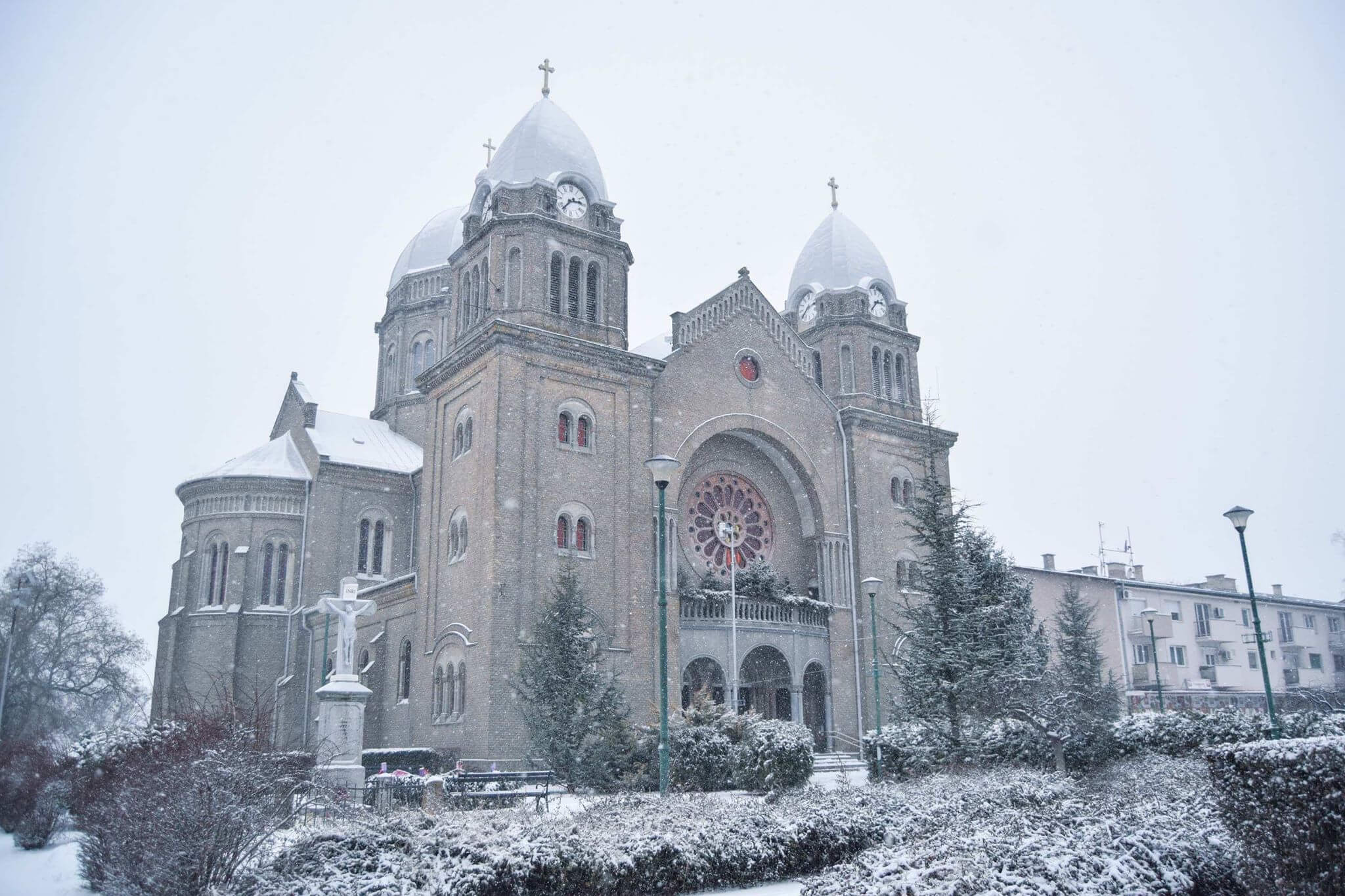Crkva u Čantaviru i snežna idila na severu Vojvodine