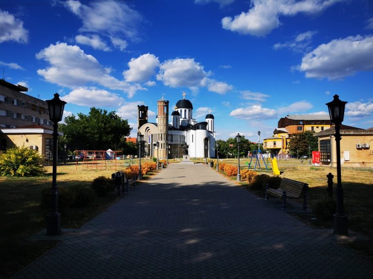 Kraj jula u Vrbasu - izgorela trava (Foto: Dragutin Stijepović)