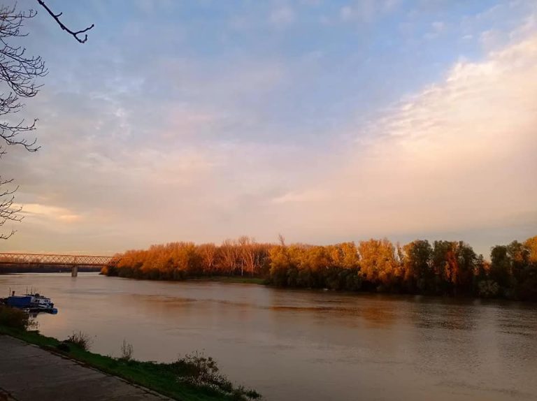 Tiski kej Senta - boje jeseni (Foto: Biljana Zlatković)