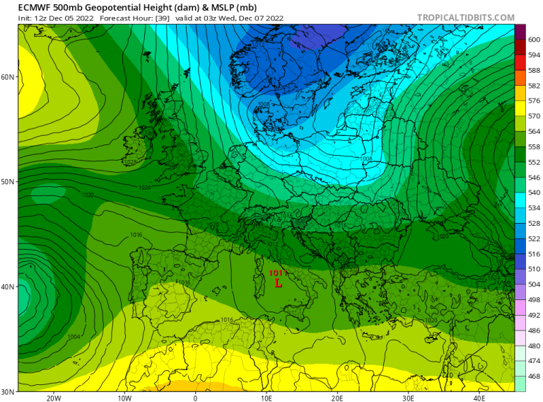 Sinoptička situacija u sredu ujutru (ECMWF) - tropicaltidbits.com
